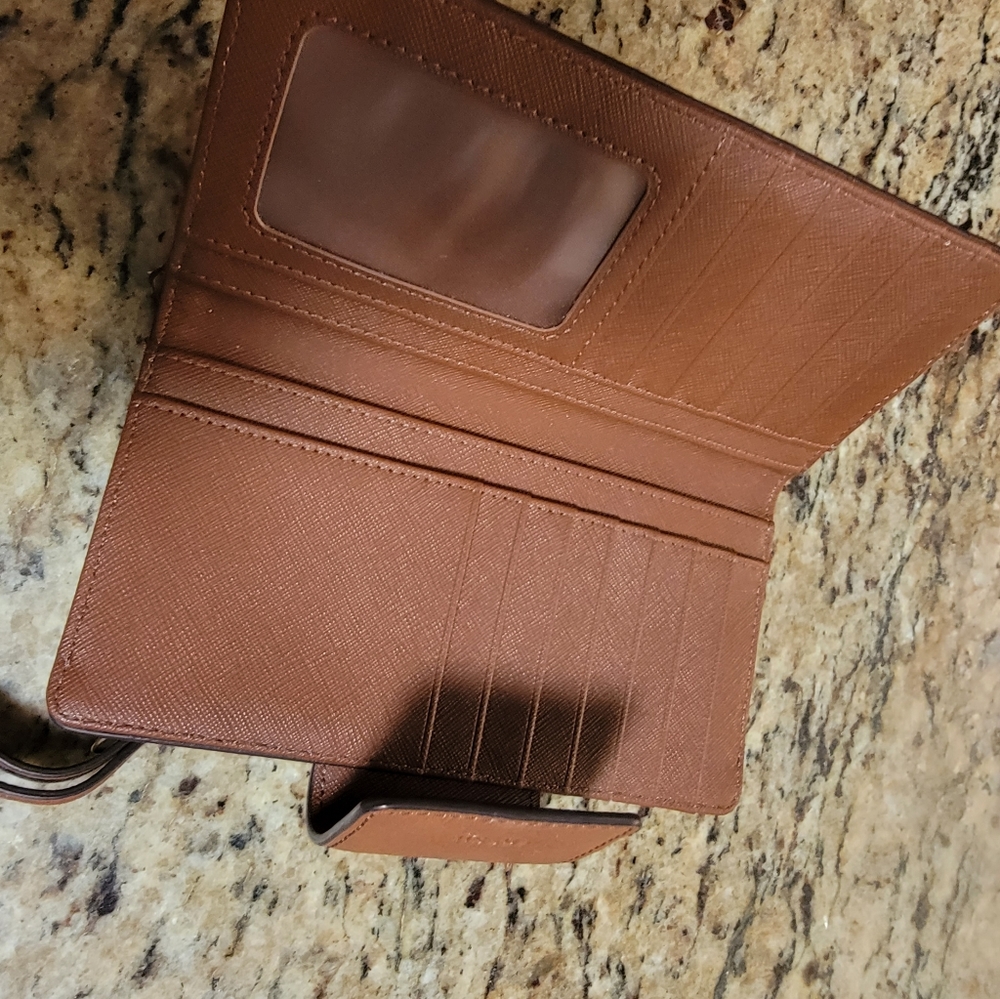 Fossil Wallet - Picture 2 of 4